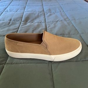 KEDS slip on shoe womens size 10 in tan